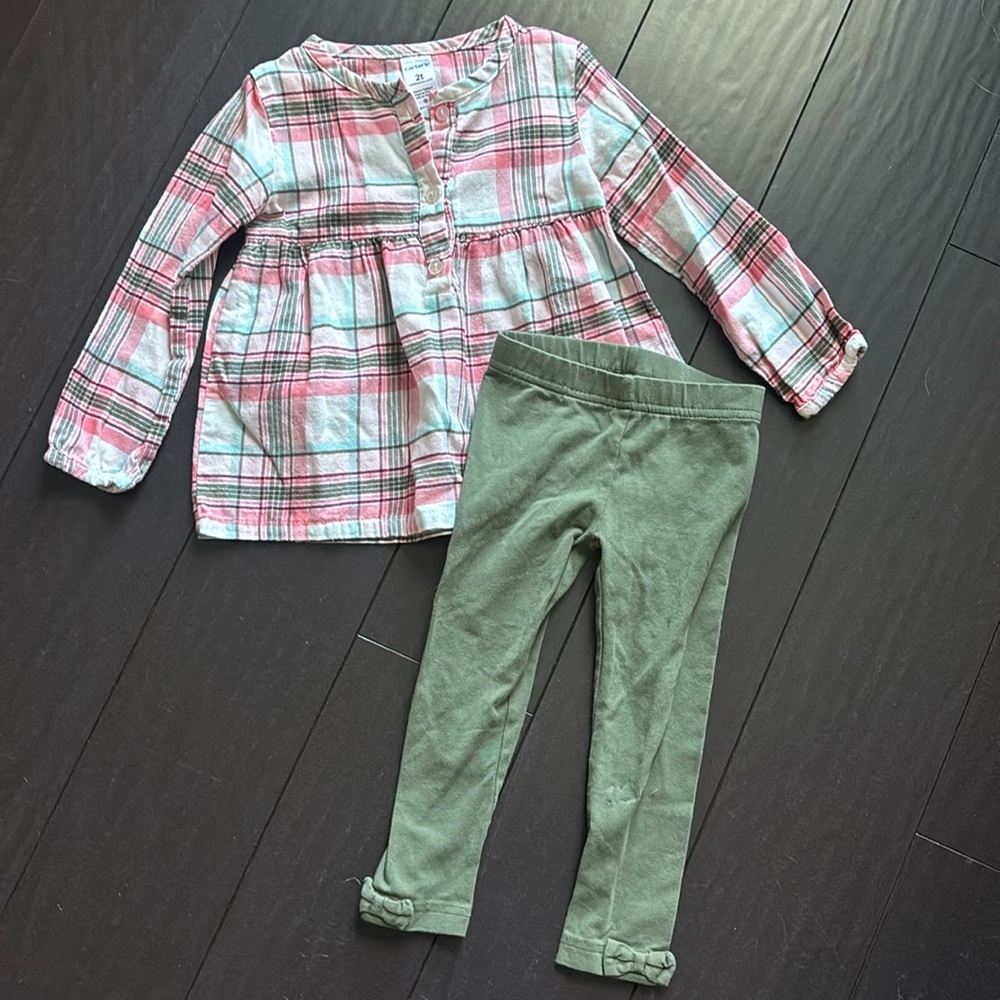 Carter’s Flannel Babydoll long sleeved shirt matching olive leggings size 2T